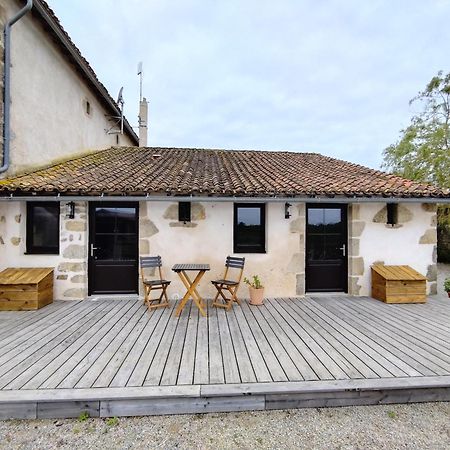 Le Moulin Du Fresne, Chambres D'Hotes Gourgé 外观 照片