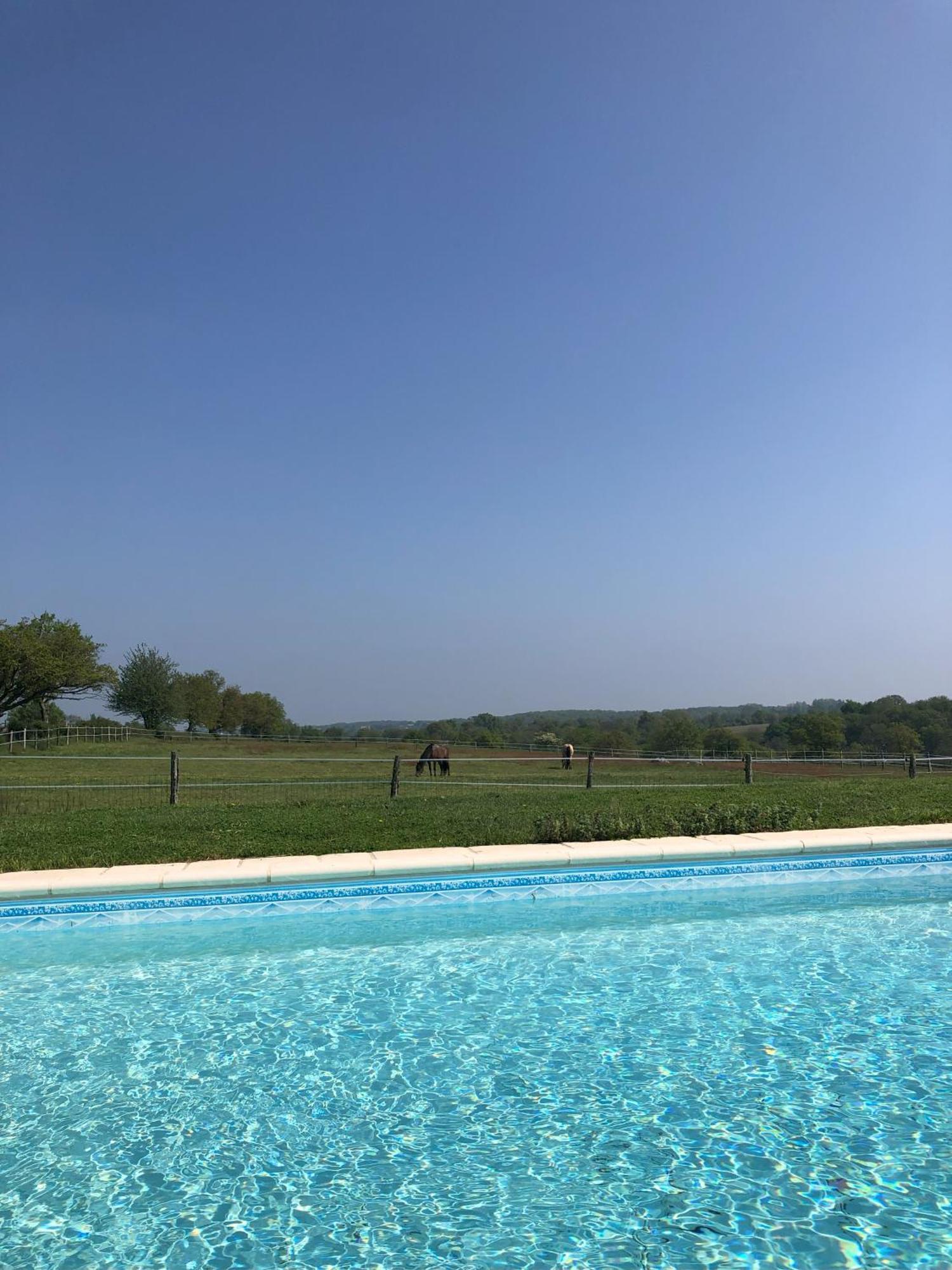 Le Moulin Du Fresne, Chambres D'Hotes Gourgé 外观 照片