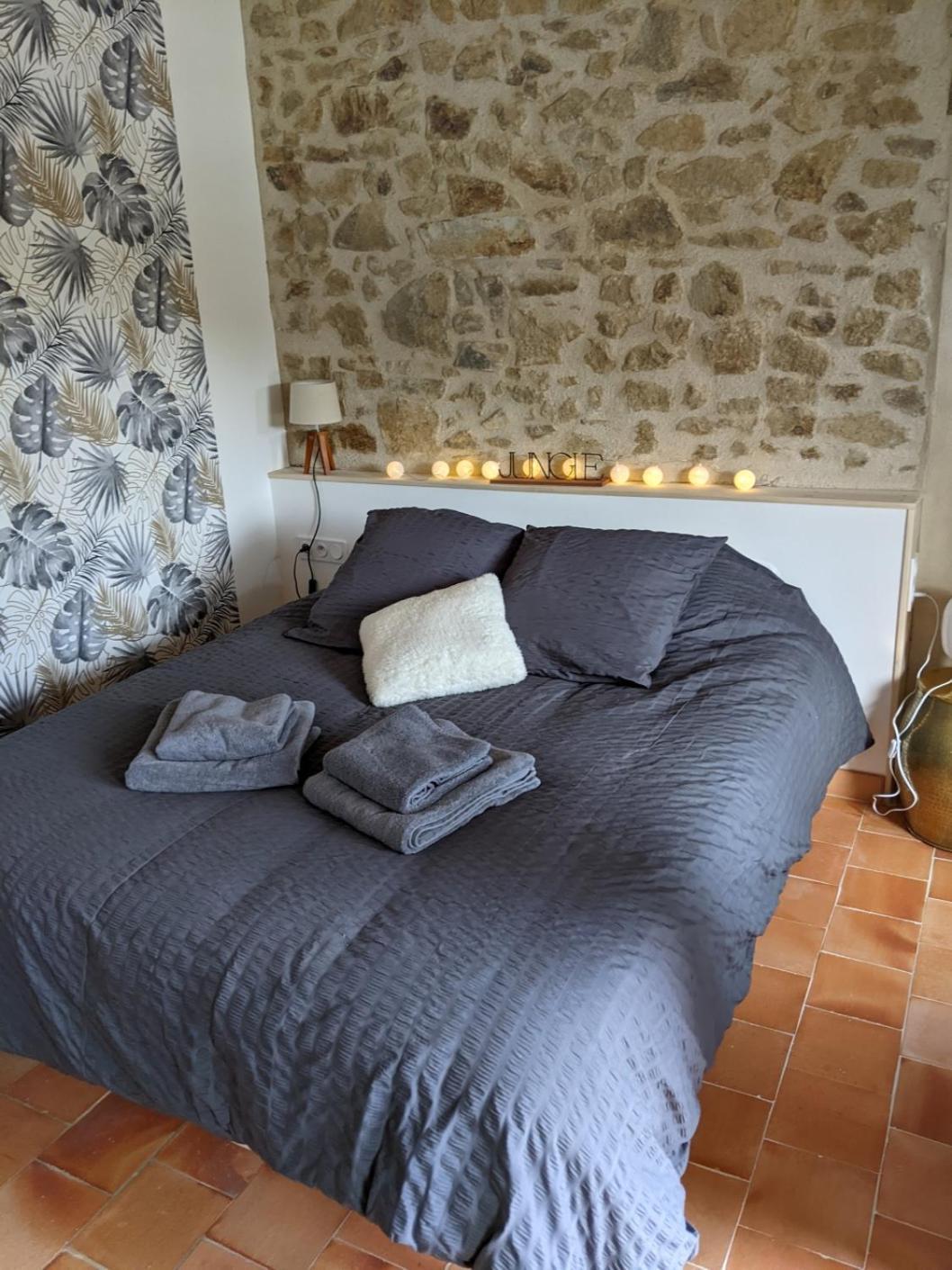 Le Moulin Du Fresne, Chambres D'Hotes Gourgé 外观 照片